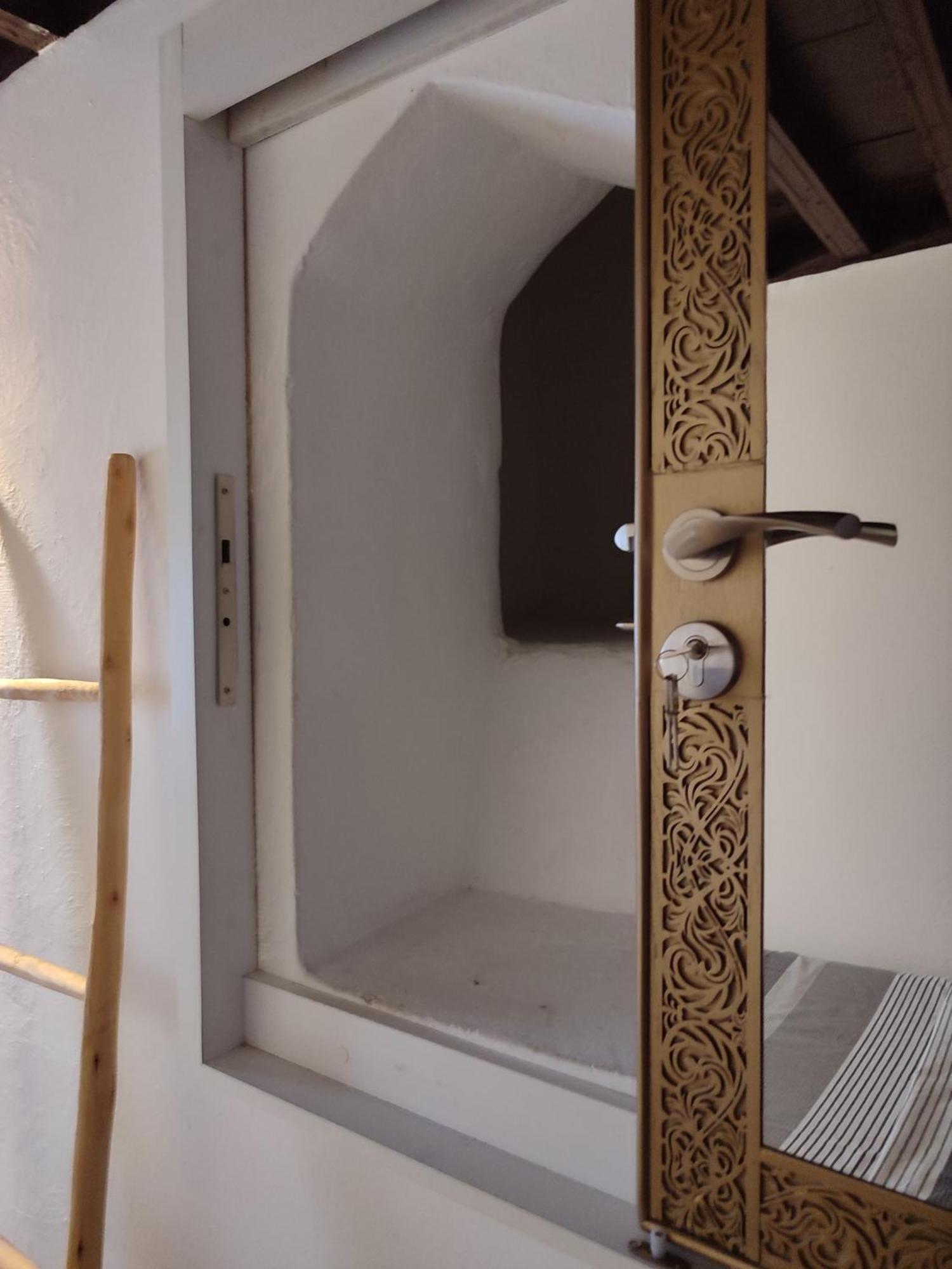 Hostel Four Seasons Tetouan Exterior photo